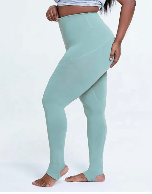 Plus High Waist Stirrup Legging